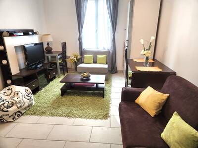 Location appartement studio Paris 18e