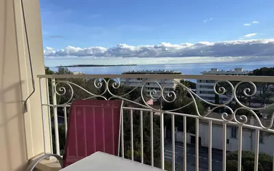 Cannes, Bas Croix Des Gardes