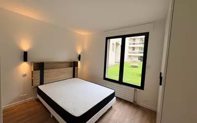 Puteaux (92800)