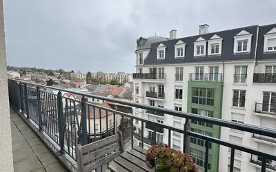 Puteaux (92800)