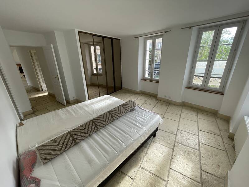 Nanterre (92000)