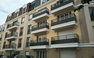 Puteaux (92800)
