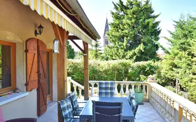 Niévroz (01120)