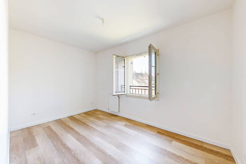 Houdan (78550)