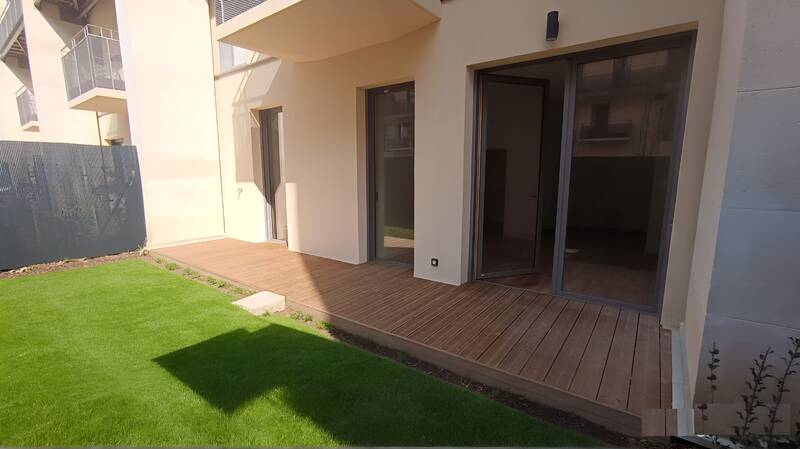 En Duplex Avec  Jardin Meudon