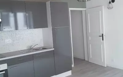Lumbres (62380) + Appartement De 40 M² Pour