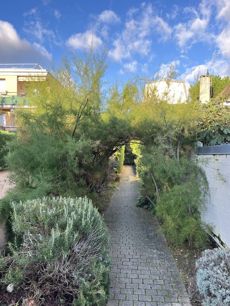 Bois-Colombes (92270)