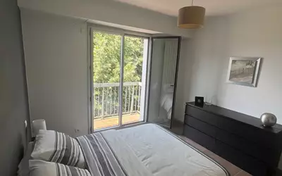 Nantes (44000)