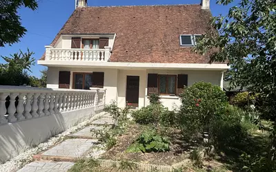 Varennes-Sur-Seine (77130)