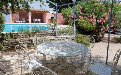 + Annexe L'isle-Sur-La-Sorgue (84800)