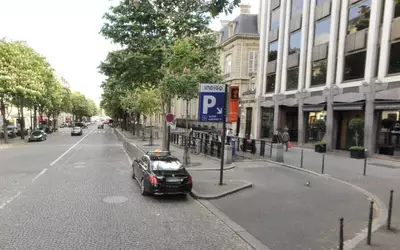 Paris 8E