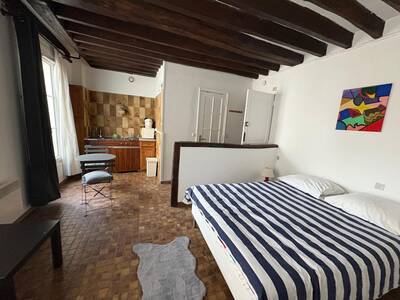 Location appartement studio Paris 7e
