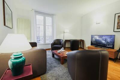 Location appartement 2 pièces Paris 8e