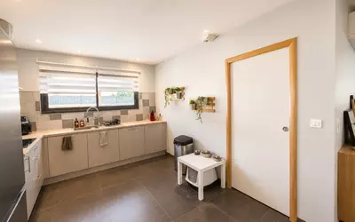 Uzès (30700)