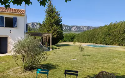 Mérindol (84360)