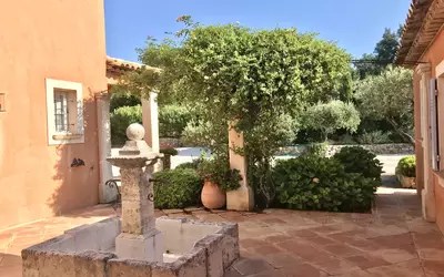 Grimaud (83310)