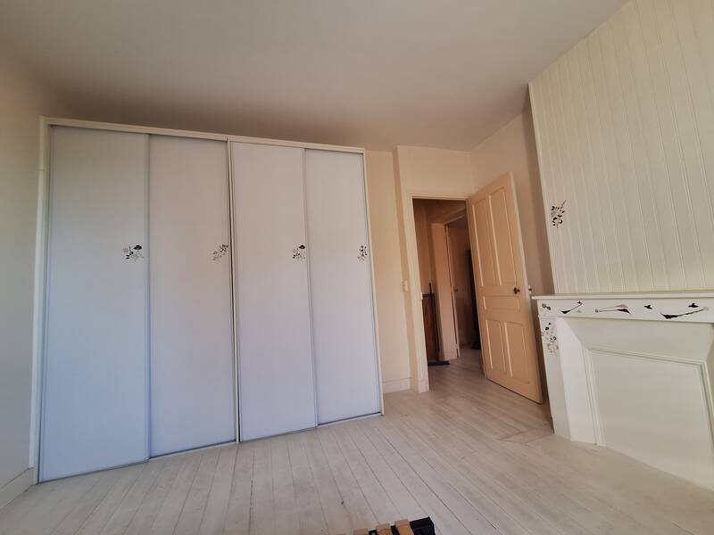 Chauny (02300)