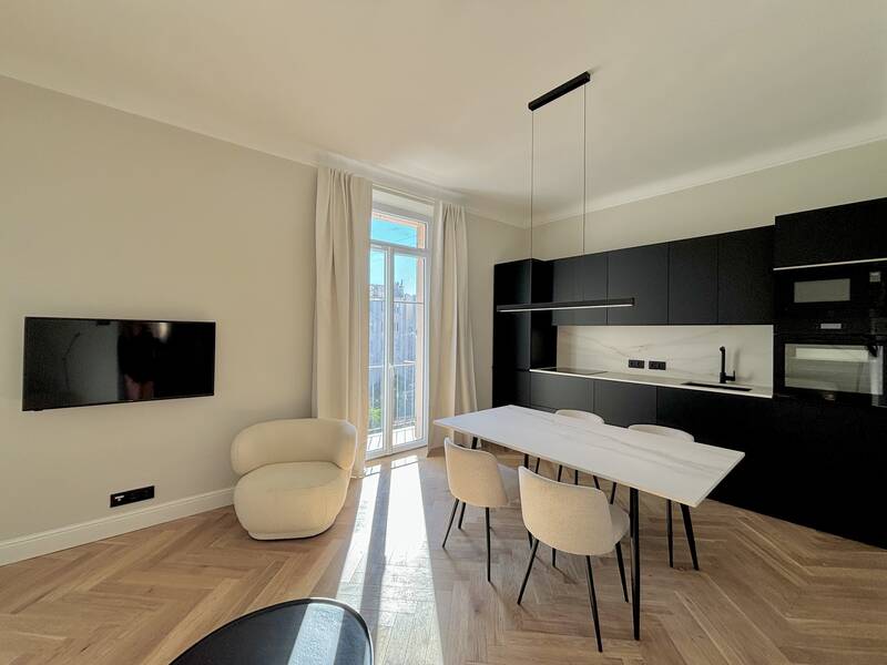 Cannes (06150)