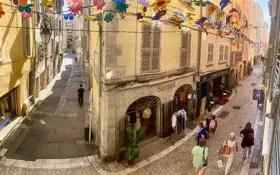 Toulon (83000)