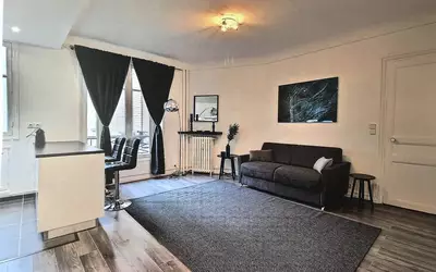 Paris 17E