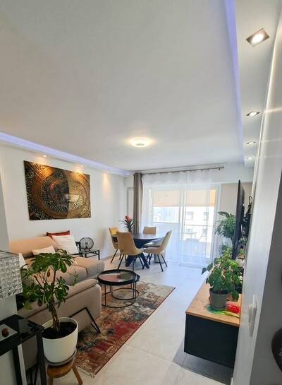 Vente appartement 3 pièces Cagnes-sur-Mer (06800)