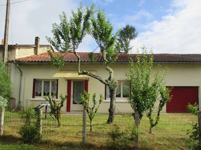 Location maison 5 pièces Saint-Privat-des-Prés (24410)