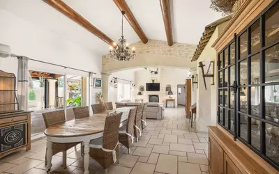 Vaison-La-Romaine (84110)