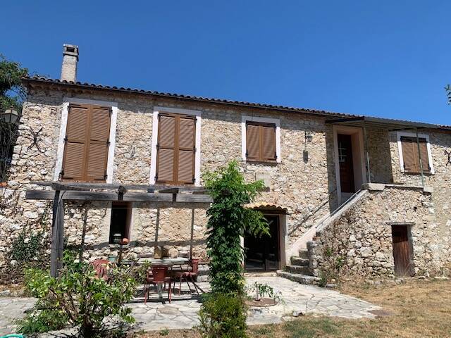 Châteauneuf-Villevieille (06390)