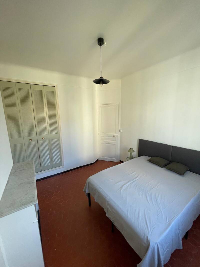 Toulon (83000)