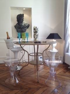 Location appartement 2 pièces Paris 8e