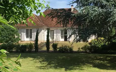 Tourtoirac-Un Charme Extraordinaire- Terrain Piscinable-