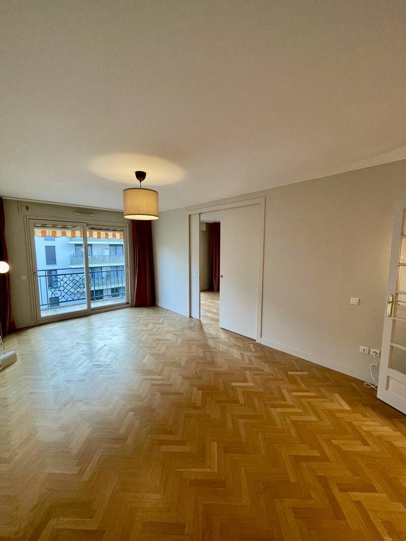 Issy-Les-Moulineaux (92130)