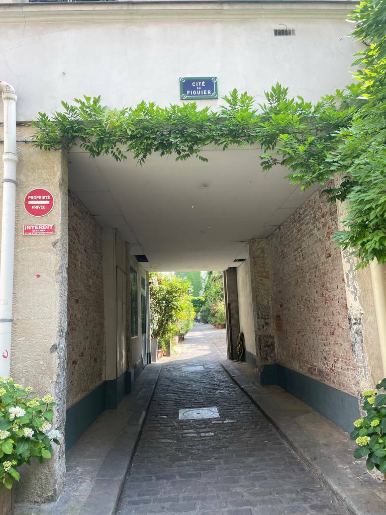 Paris 11E
