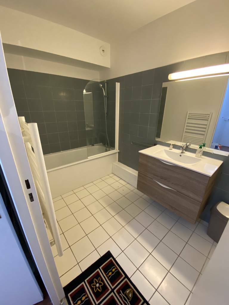 Courbevoie (92400)