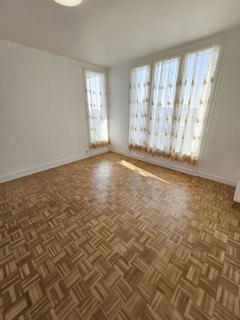 Melun (77000)