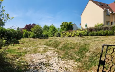 Terrain Breuillet · 120 000 €
