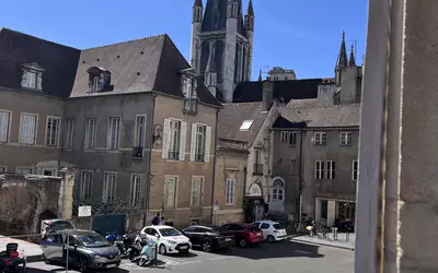 Dijon (21000)