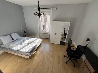 Location chambre en colocation 5 pièces Lyon 8e