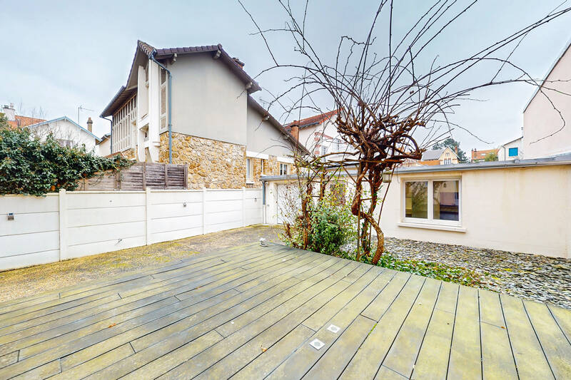 Avec Studio Indépendant Et Jardin