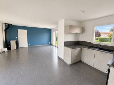 Location maison 4 pièces Vouillé (79230)