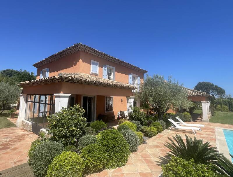 Grimaud (83310)