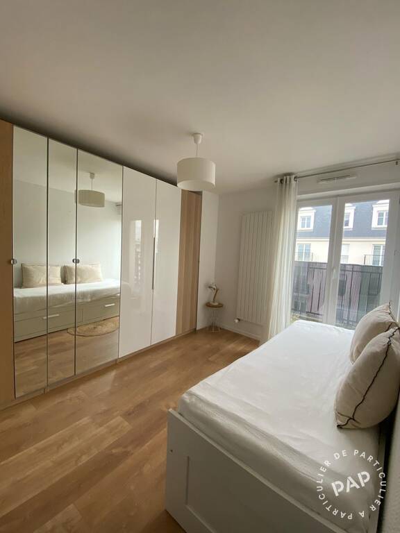 Location meublée appartement 3 pièces 54 m² Puteaux (92800) photo 4