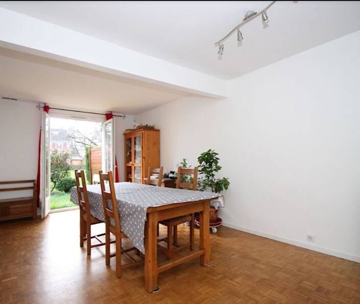 Le Mesnil-Saint-Denis (78320)
