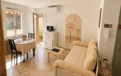 Sanary-Sur-Mer (83110)