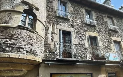 Estaing (12190)