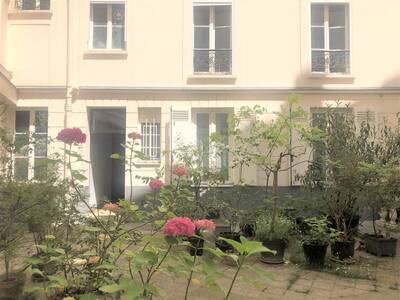 Location appartement studio Paris 18e