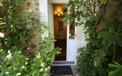 Mandres-Les-Roses (94520)