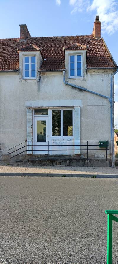 Vente maison 5 pièces Montvicq (03170)