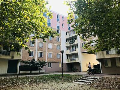 Location appartement studio Champs-sur-Marne (77420)