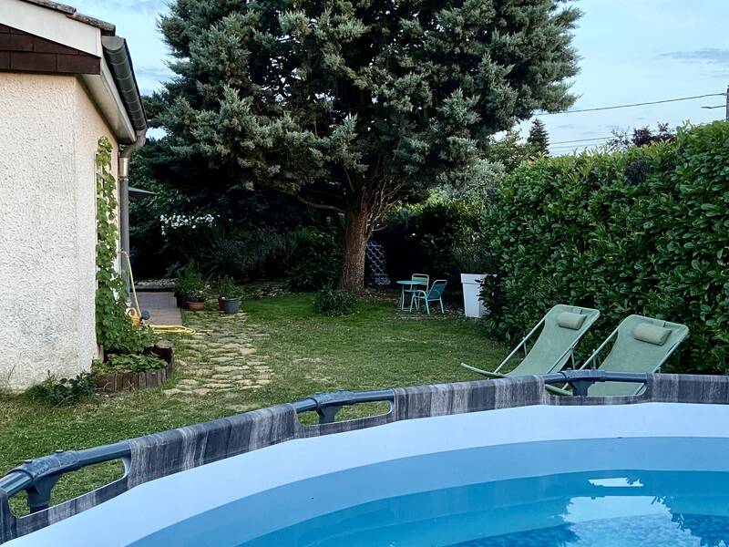 Massieux (01600)